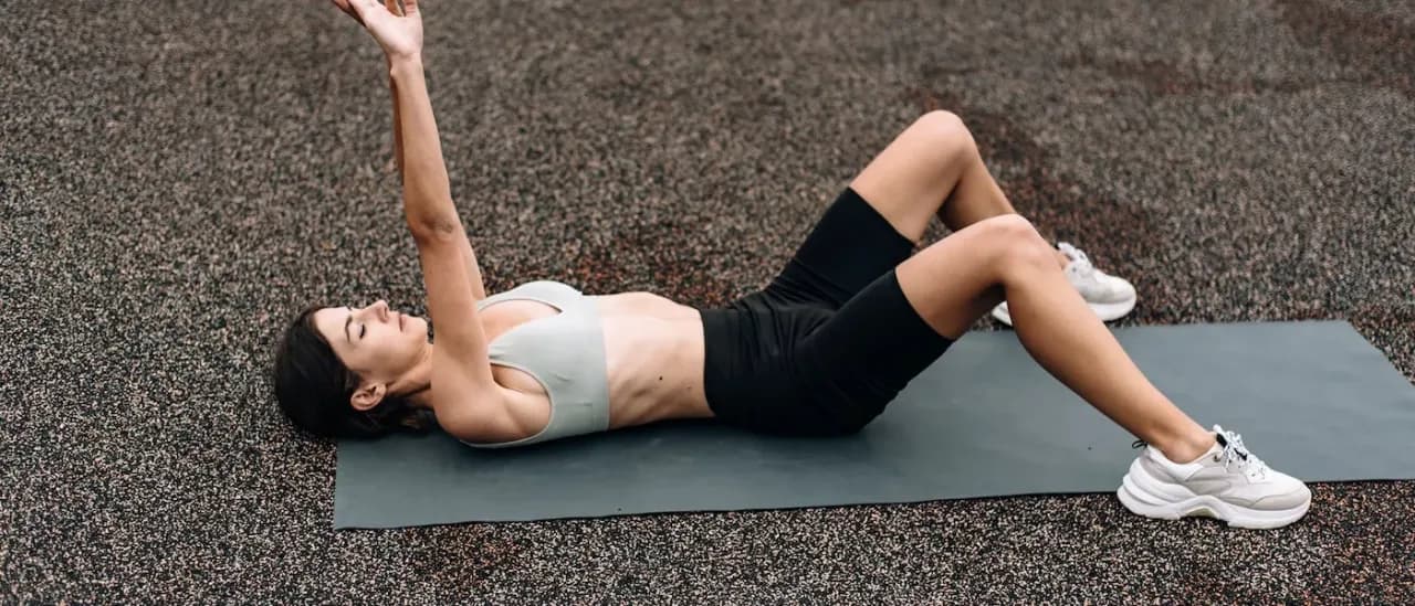 Najlepsza mata do ćwiczeń – wybierz idealną dla siebie i uniknij błędów