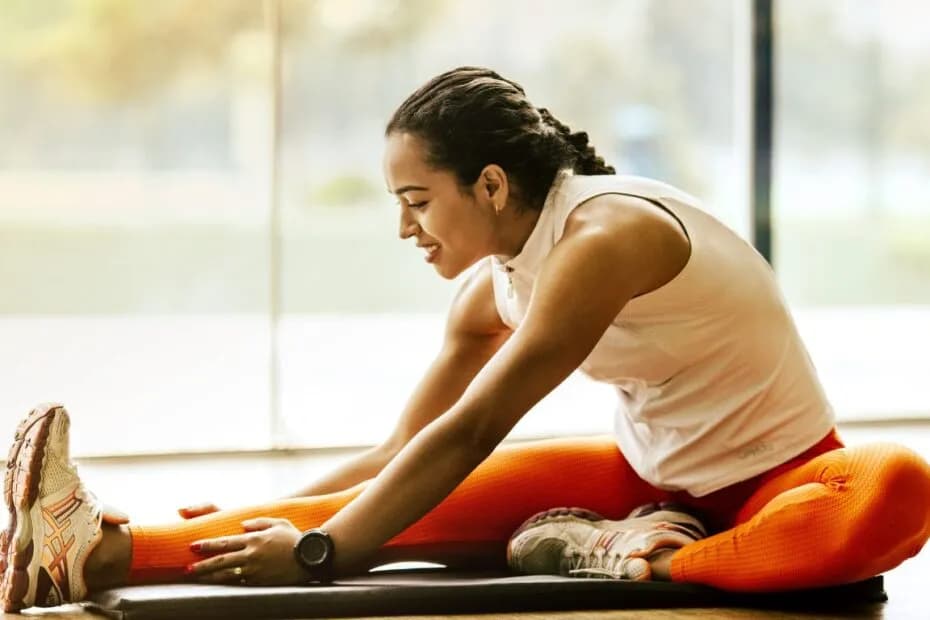 Jak rozciągać uda, aby uniknąć kontuzji i poprawić elastyczność