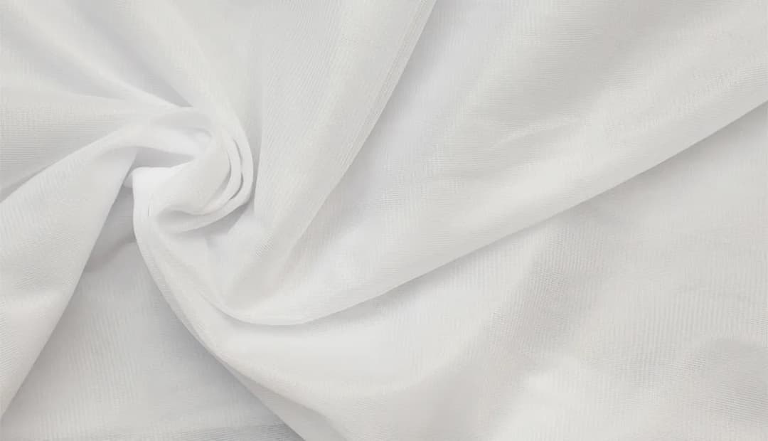 Czy poliester się rozciąga? Odkryj prawdę o elastyczności materiału